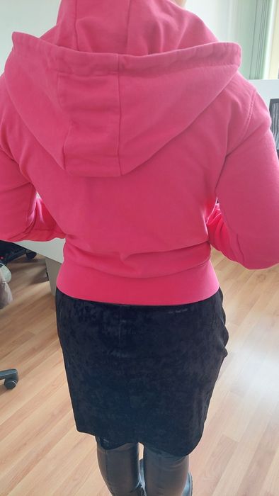 Розов Суичър GUESS