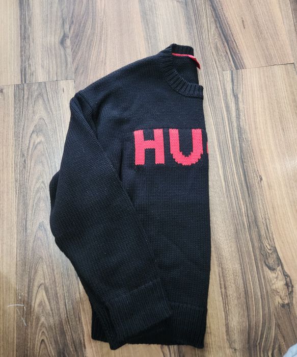 Мъжки оригинален пуловер HUGO