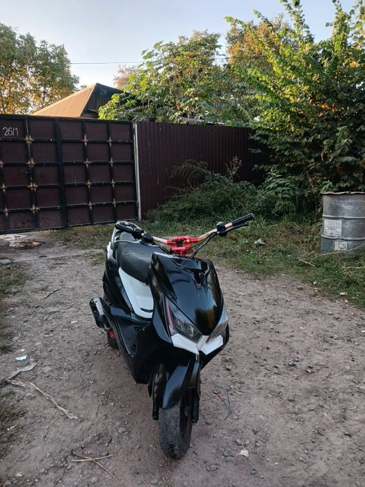 Продам мопед м8 про