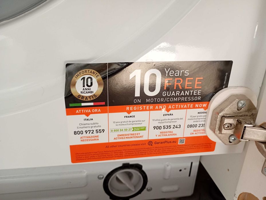 Пералня със сушилня Whirlpool BI WDWG 961484 (за вграждане)
