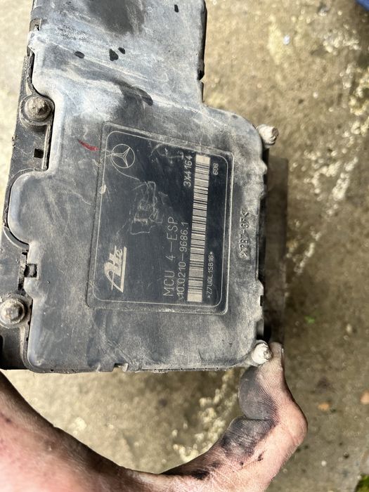 Продавам части за Мл 163