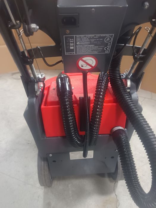 Акумулаторен подочистач BM2