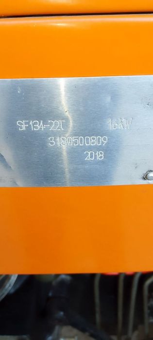 Traktor sotiladi Chimgan 304