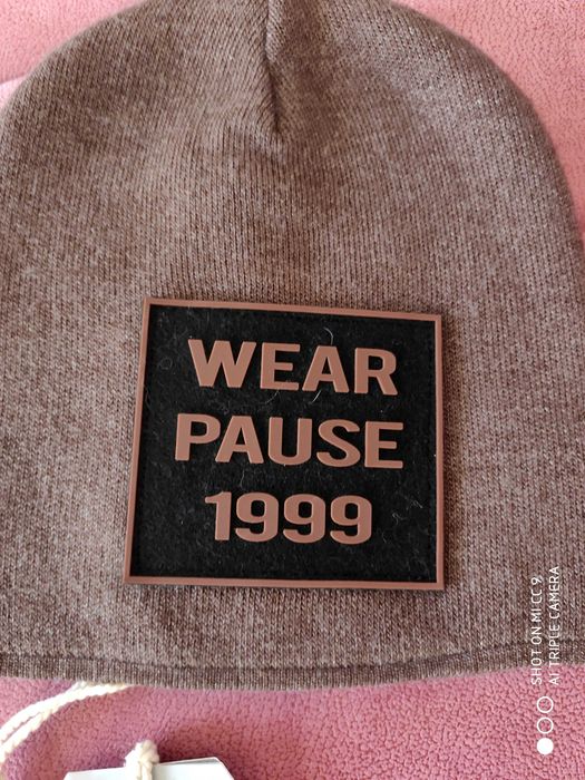 Pause Jeans нова зимна шапка с лого