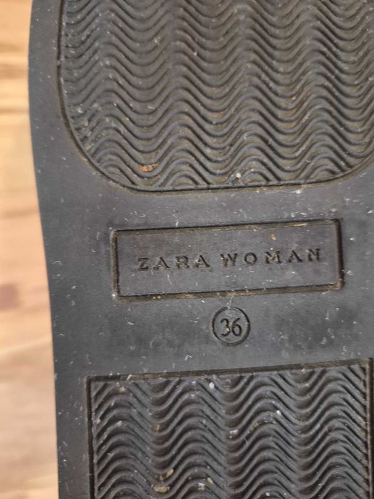 Ghete dama Zara marimea 36-5 lei transportul