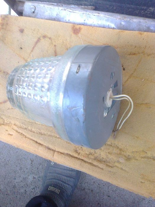 Продам электрический фонарь   2000 тенге.