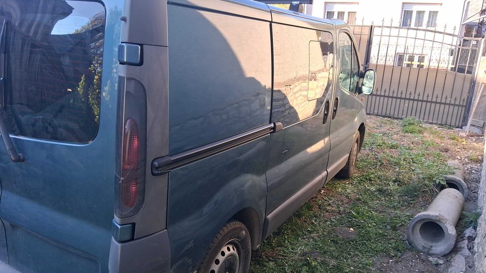 RENAULT Trafic 2002 — imagine 3