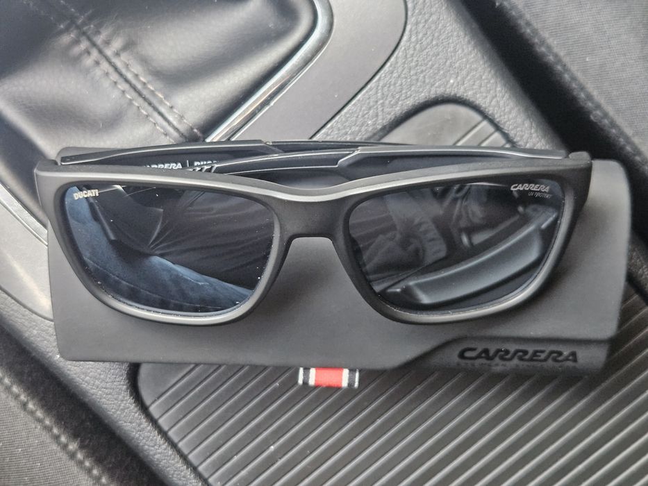 Слънчеви очила CARRERA DUCATI