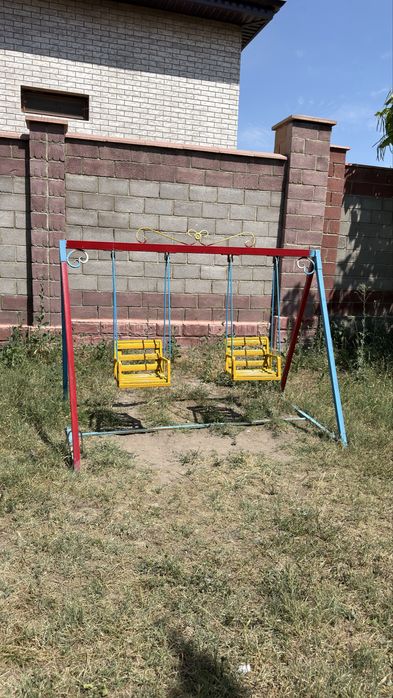 Продается горьки качели домики
