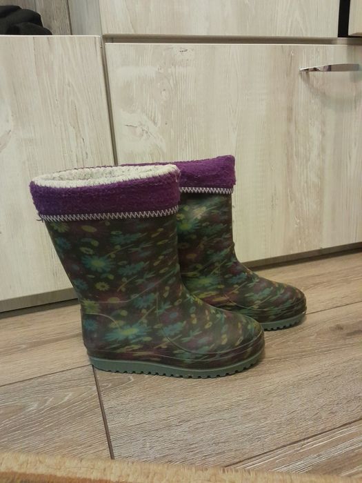 Продам резиновый сапоги