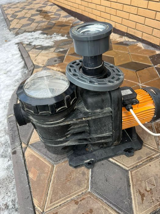 Продам насос,для бассейна .