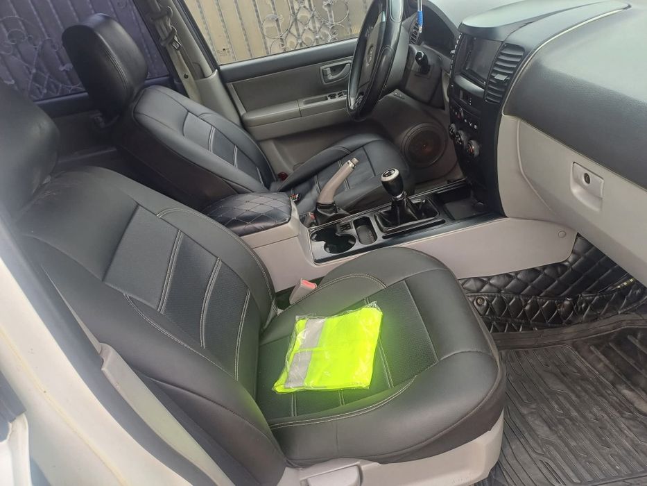 Kia sorento 2.5 disel.4x4 4x2 stare buna fara fiscal 1400euro schimb