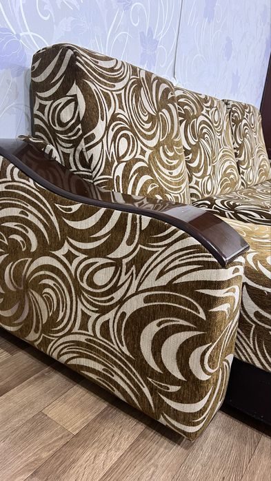 Диван и кресла. Алмалык