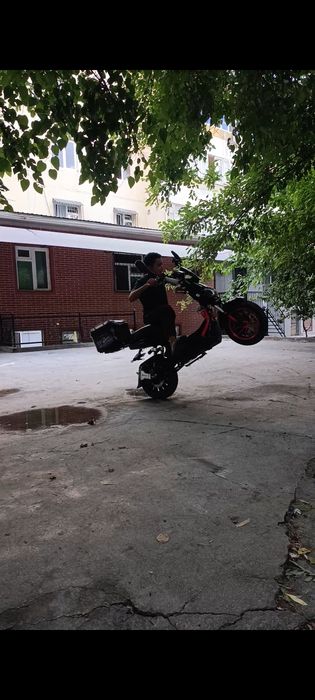 Redline skuter srochniga