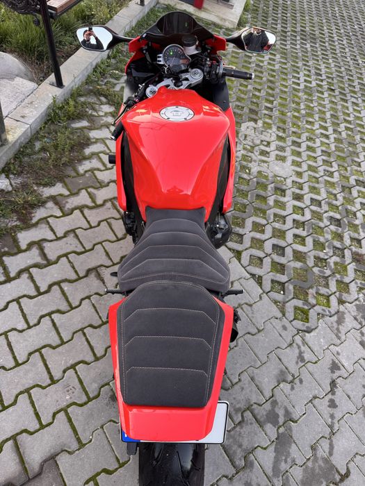 Honda cbr 1000 rr fireblade