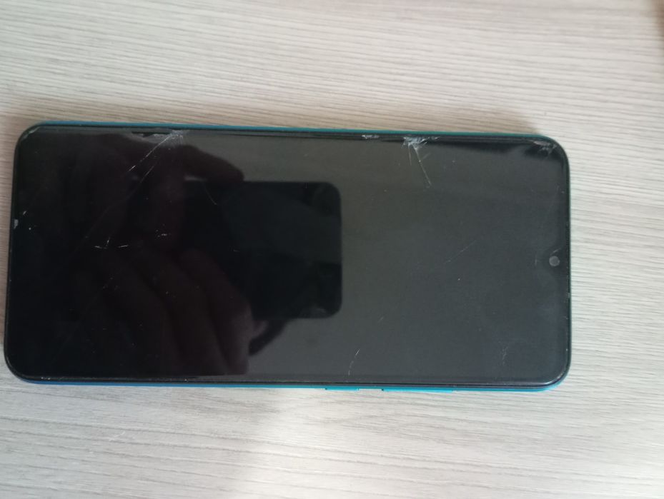 Продам редми 9А.