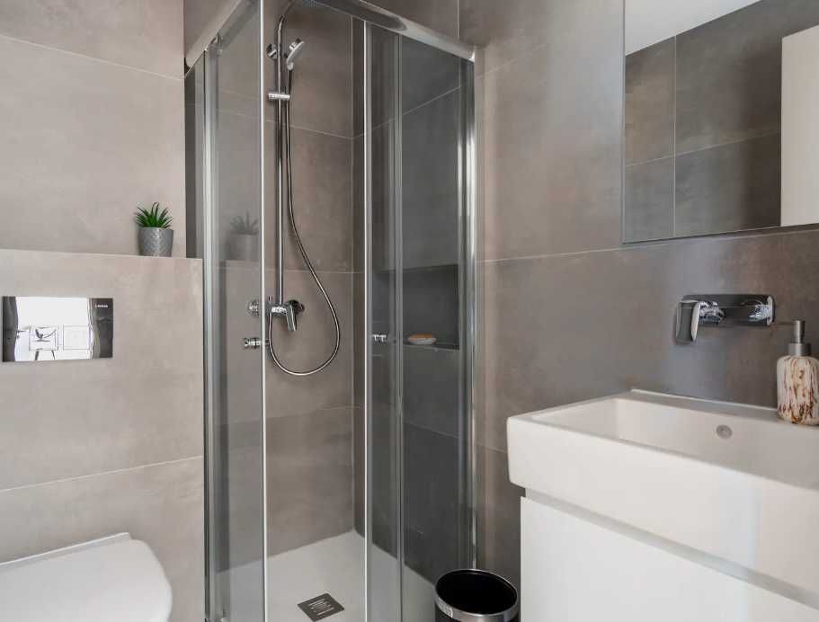 Дава се под наем Двустаен апартамент в Пловдив, Въстанически - 56 кв.м за 316.2 € - Снимка #1