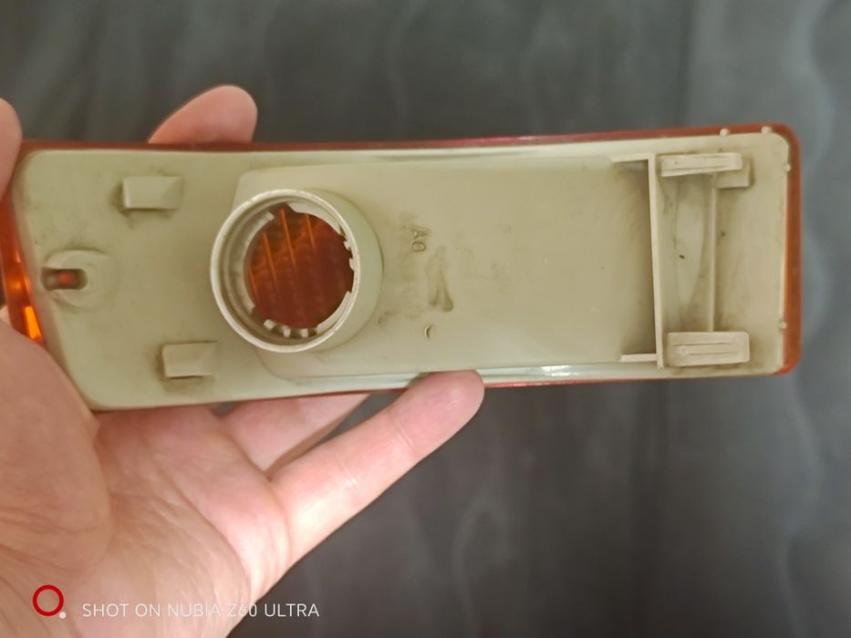 Ауди 80 B4 поворотник оригинал