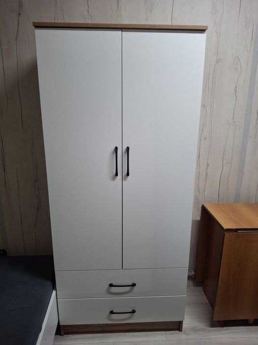 Продам шкаф срочно недорого