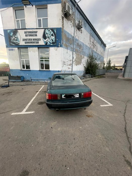 Ауди  б4  600 тысяч