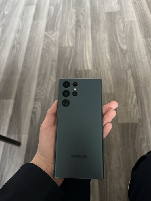 Samsung S22 Ultra 256GB green
