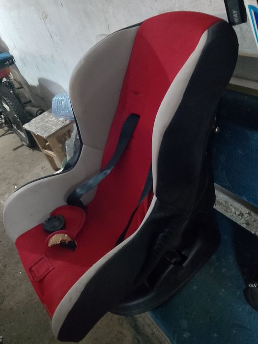 Продам автокресло