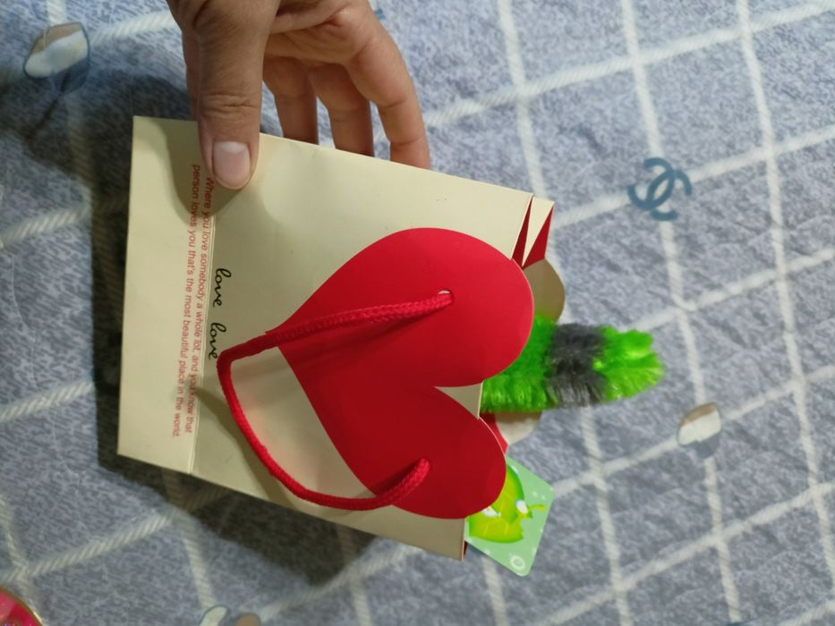 Мягкая игрушка с подарочным пакетом love love