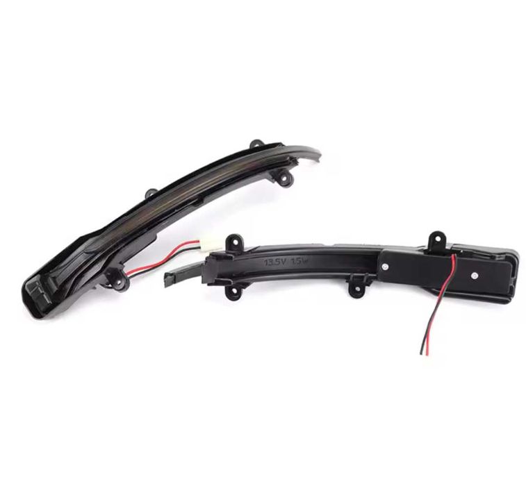 Динамични бягащи мигачи за огледалата за Audi  Q5 SQ5 Q7 SQ7 Ауди Кю5