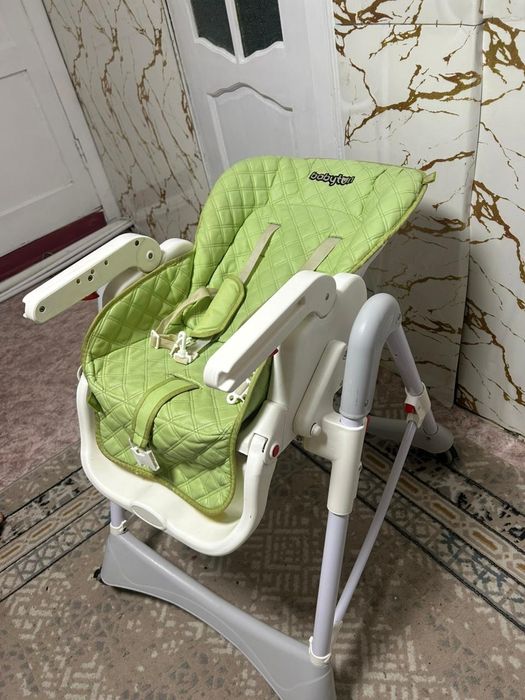 Продаю столик для кормления