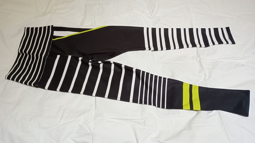 Клинче за момиче спортно и много удобноразмер Мно.