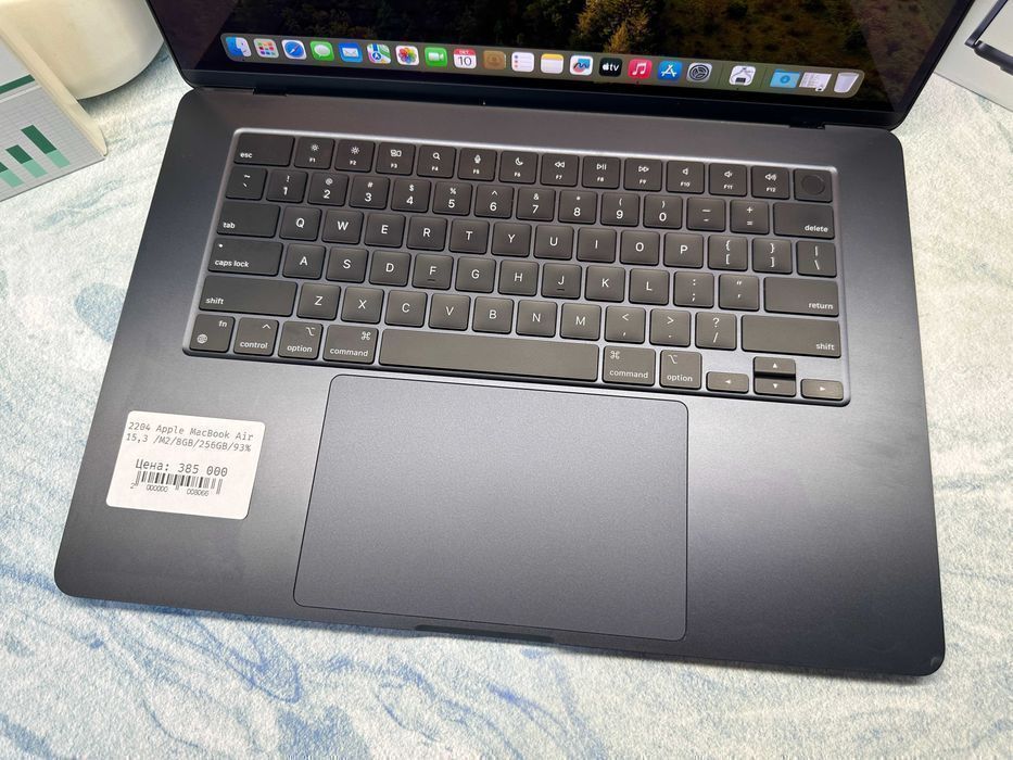 Ноутбук бизнес класса Apple MacBook Air 15,3 M2/8GB/256GB/93%