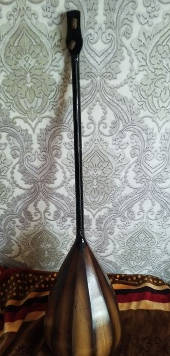 Добмра музыкальный инструмент  ка