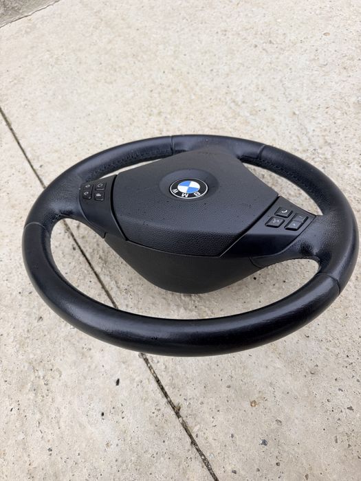 Vand Volan BMW , detin 2 bucati