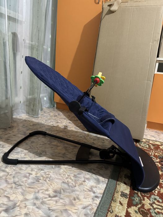 Продам детски шезлонг почти новый