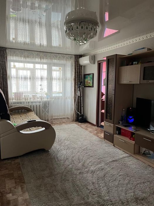 Продам двухкомнатную квартиру в центре