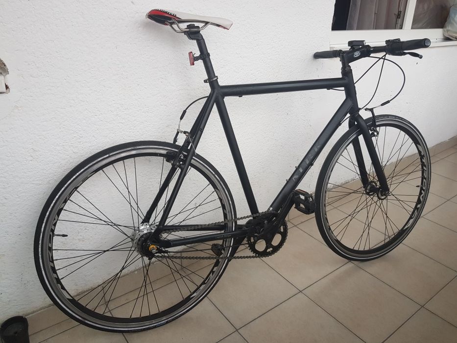 Bicicleta ușoară de oraș