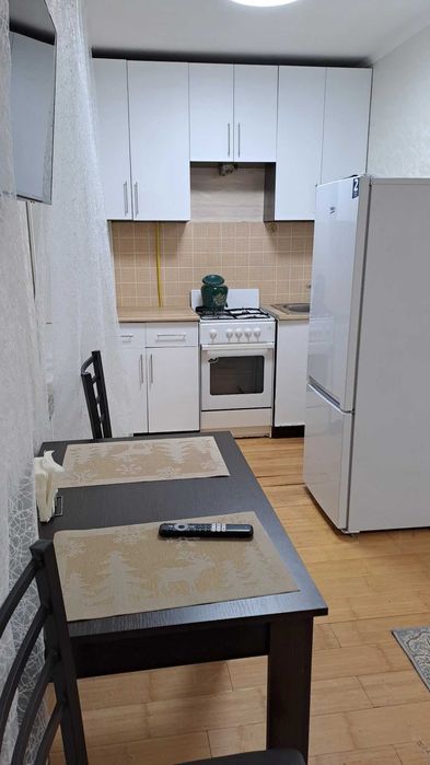Суточно квартира  в кжби