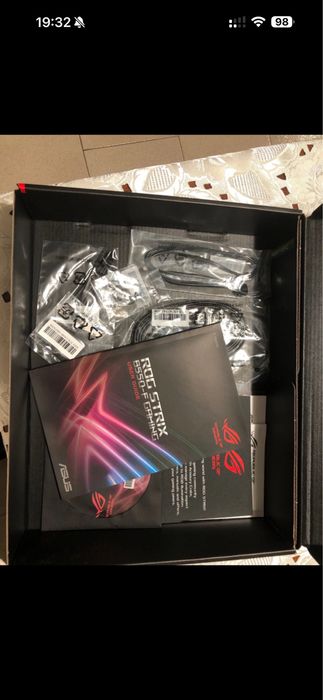 Placa de baza Asus rogstrix B550f gaming