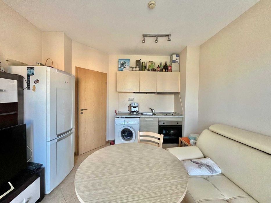 Продава се Двустаен апартамент в к.к. Слънчев бряг - 49 кв.м за 1531 €/кв.м - Снимка #6