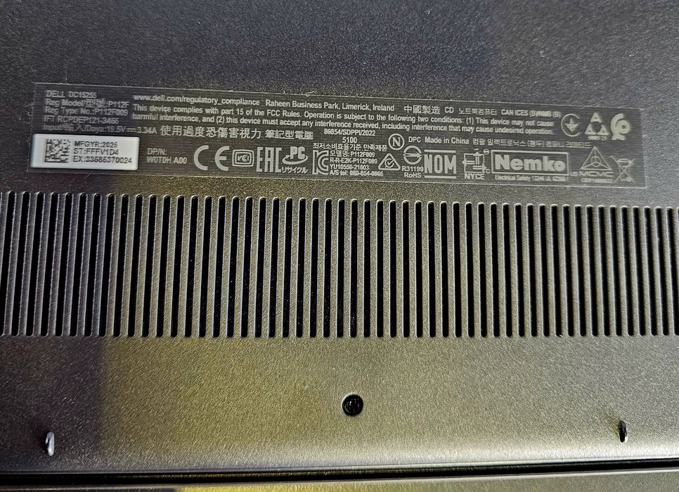 Amanet F28: Laptop Dell 15 DC15255(P)