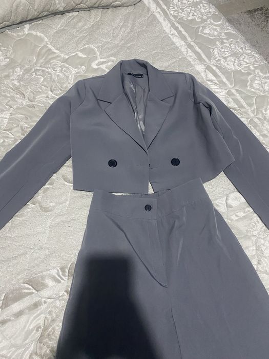 Продам двойку костюм брюки