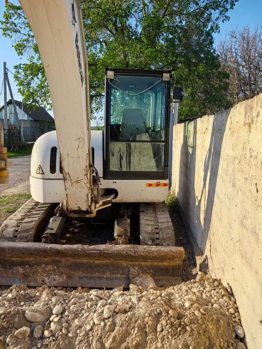 Экскаватор малютка гусеничный