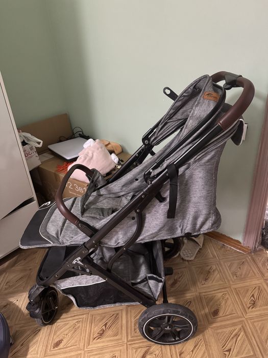 Продам детскую коляску