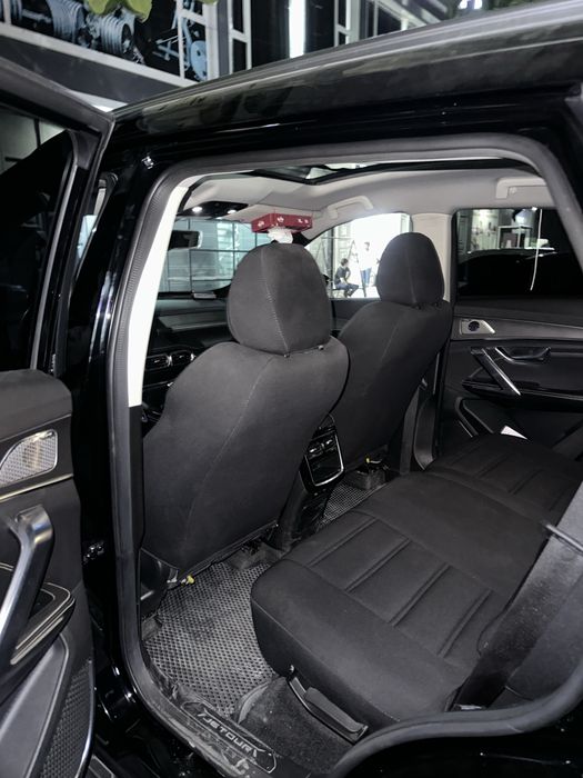 Jetour x 70 plus
