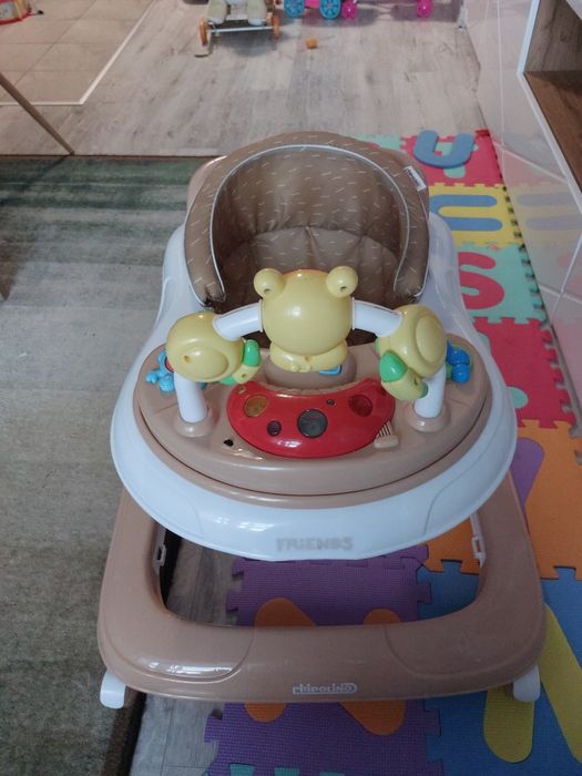 Детски паяк проходилка, Chipolino