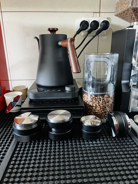 Accesorii pour-over V60 tip Hario Switch + espressor 58 mm