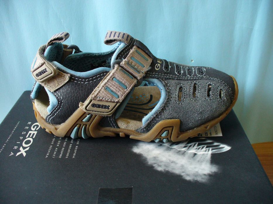 детски сандали GEOX естествена кожа