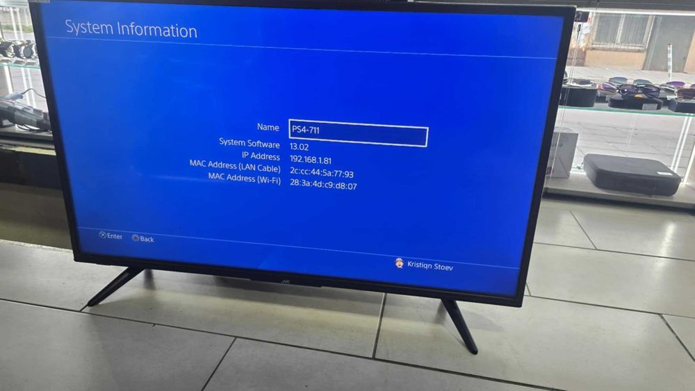 Sony PlayStation 4 Slim Jet Black 500GB + 1бр Контролер и FIFA 20