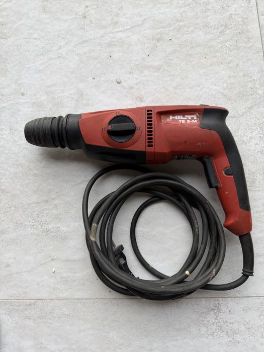 Perfarator hilti