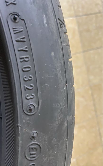 Anvelope 245 40 R18 XL Vara Falken